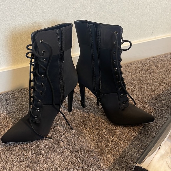 Fashion nova heels - Picture 8 of 9